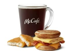 McGriddles® au Bacon, aux œufs et au Fromage